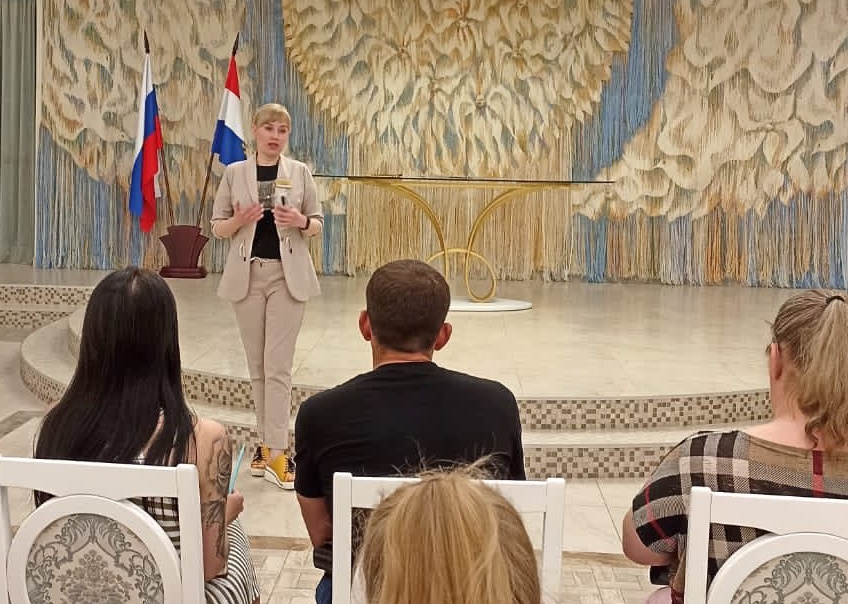 14 сентября состоялась лекция «Государство для молодой семьи» во дворце бракосочетания г.о. Тольятти.